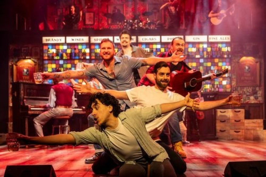Review - The Choir of Man - Arts Theatre, London
